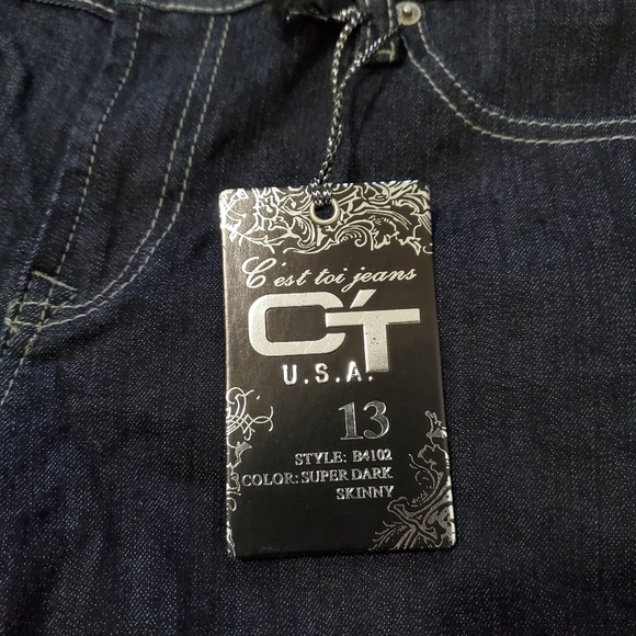 Jeans - Picture 3 of 3